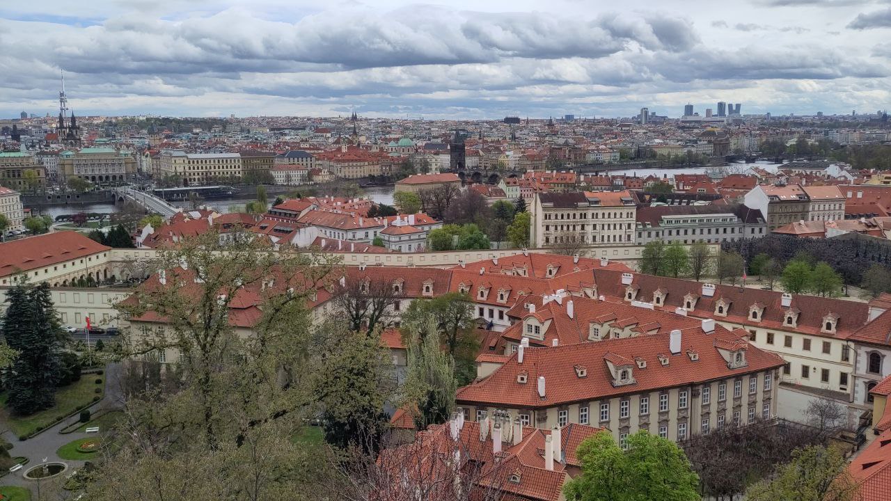Prag mit Fernsehturm